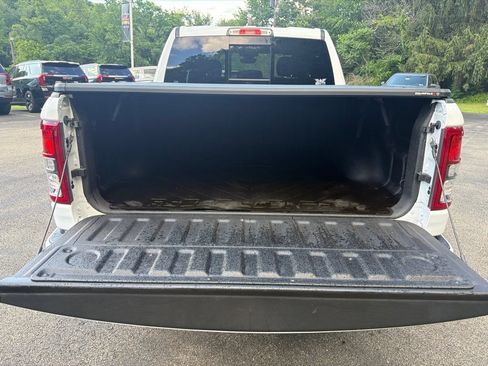Used 2022 RAM 1500 Big Horn AWD/4WD image 32