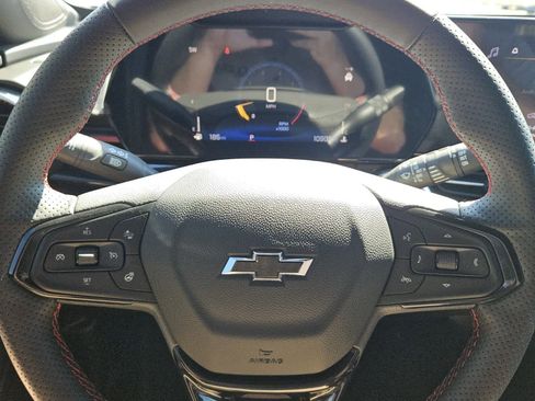 Used 2025 Chevrolet Trax RS w/ Driver Confidence Package image 11