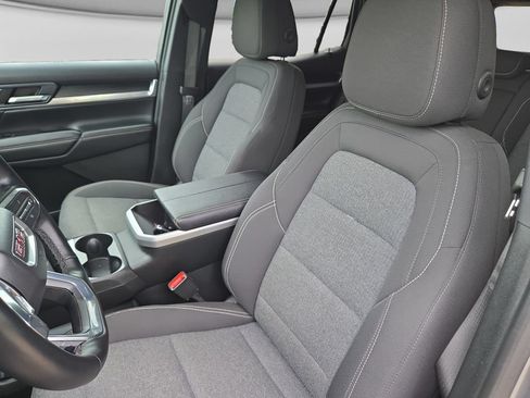 Used 2025 GMC Terrain Elevation AWD/4WD image 18