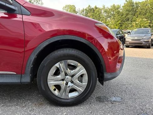 Used 2014 Toyota RAV4 LE FWD image 31