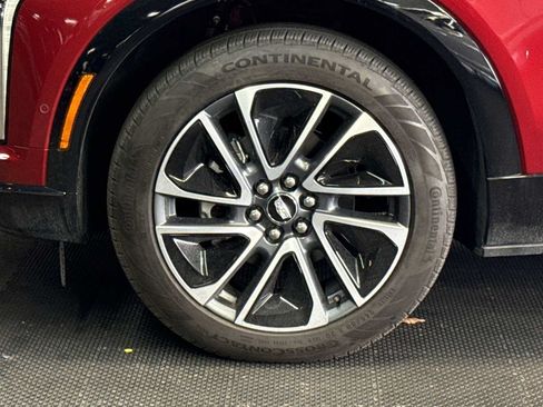 Used 2025 Cadillac Optiq Sport 1 AWD/4WD image 11