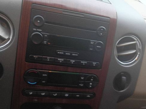 Used 2005 Ford F150 Lariat AWD/4WD image 7