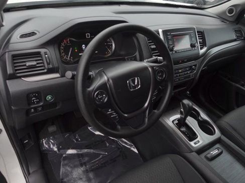 Used 2019 Honda Ridgeline Sport image 10