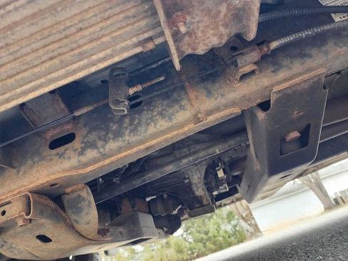 Used 2005 GMC Canyon SLE image 10