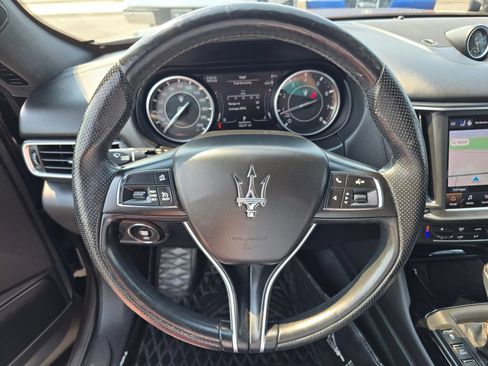 Used 2022 Maserati Levante Modena AWD/4WD image 27