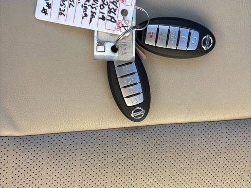 Used 2019 Nissan Maxima 3.5 SL w/ Floor Mat Group FWD image 23