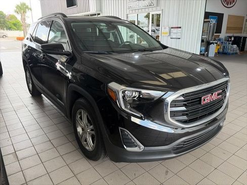 Used 2020 GMC Terrain SLE w/ Driver Convenience Package FWD image 1