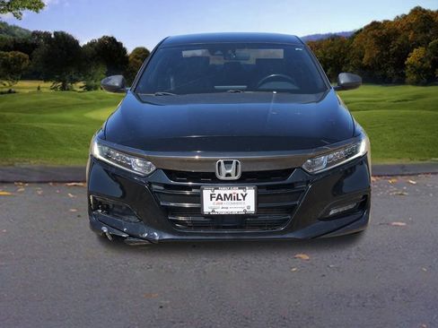 Used 2020 Honda Accord Sport image 2