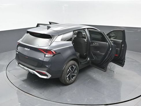 Used 2025 Kia Sportage LX AWD/4WD image 24