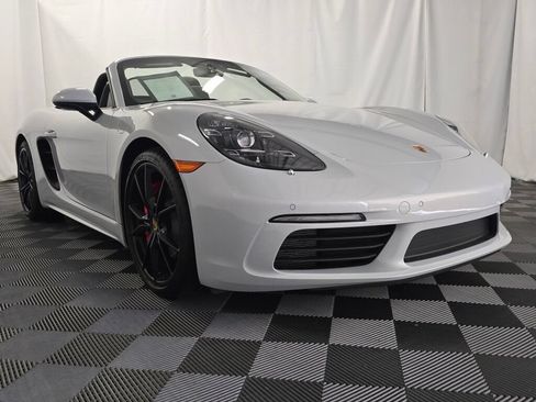 Certified 2025 Porsche 718 Boxster S RWD image 9