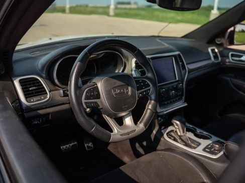 Used 2018 Jeep Grand Cherokee Trackhawk AWD/4WD image 18