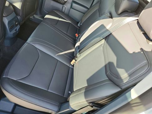 New 2025 Ford Maverick Lariat w/ Black Appearance Package image 23