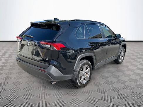 Used 2025 Toyota RAV4 LE AWD/4WD image 8