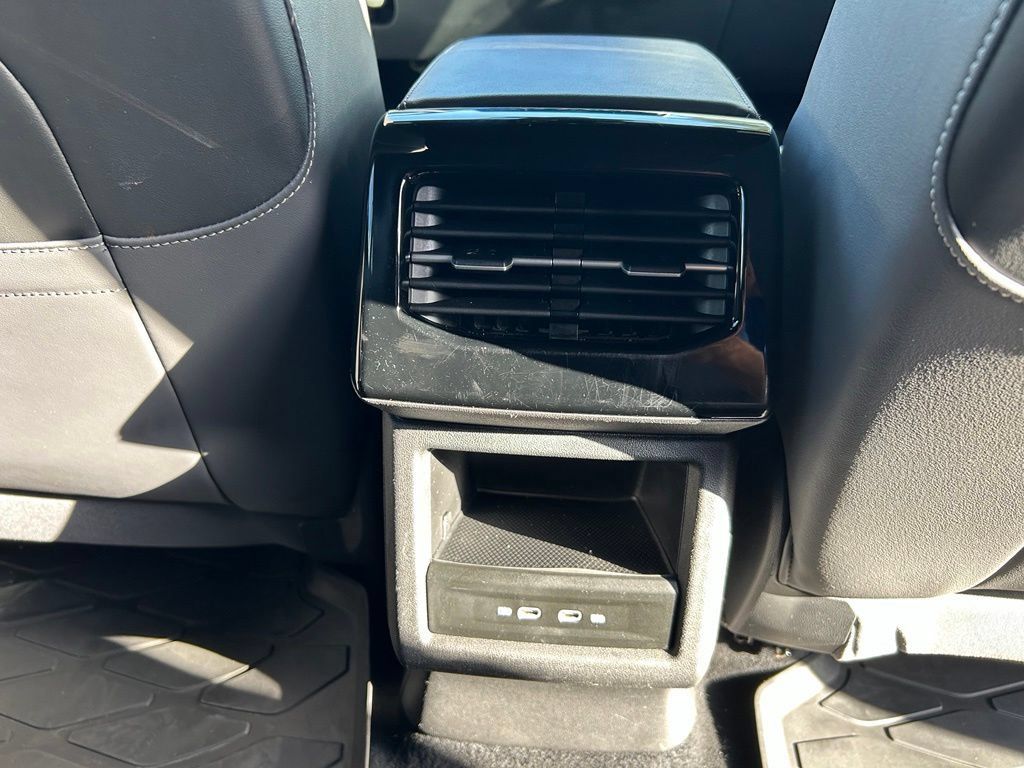 Used 2023 Volkswagen ID.4 2WD image 39