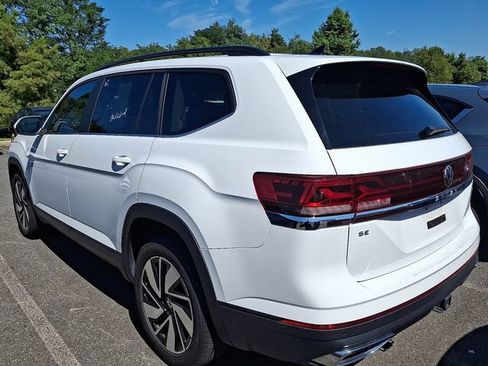 Used 2024 Volkswagen Atlas SE AWD/4WD image 5