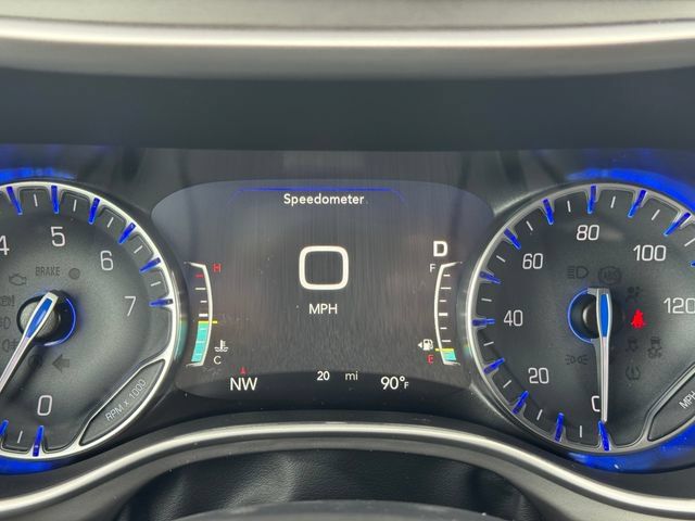 New 2027 Chrysler Pacifica Select AWD/4WD image 28