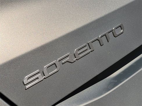 New 2026 Kia Sorento LX image 8