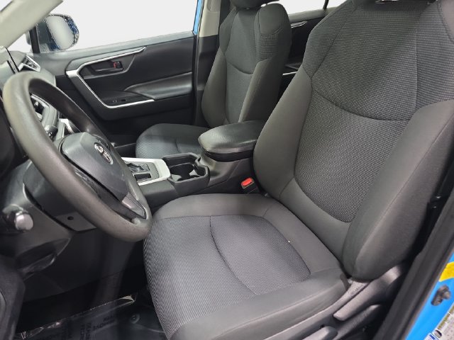 Used 2019 Toyota RAV4 LE w/ All Weather Liner Package AWD/4WD image 13