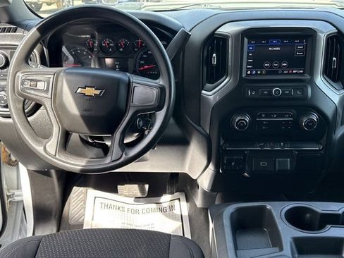 Used 2020 Chevrolet Silverado 2500 Custom w/ Custom Convenience Package image 7