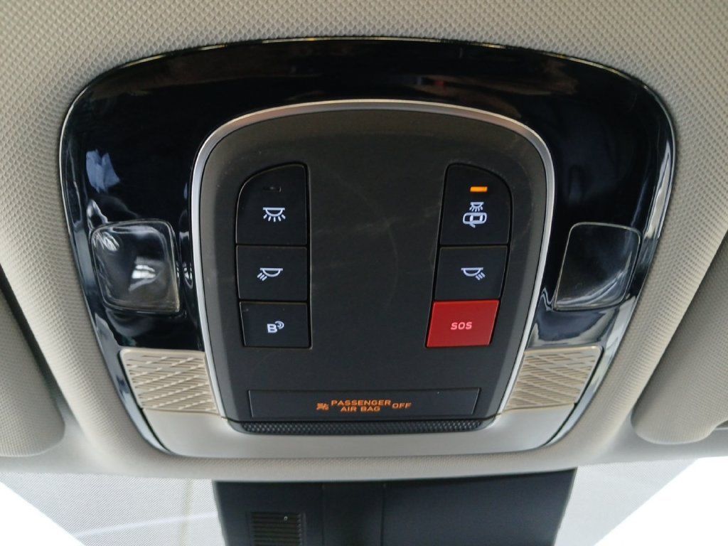 Used 2025 Hyundai Palisade SEL FWD image 7