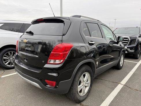 Certified 2019 Chevrolet Trax LT w/ Sun & Sound Package image 3