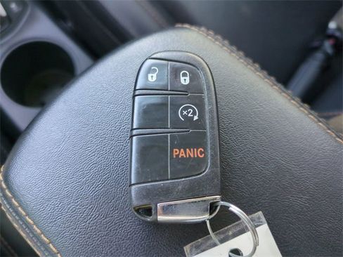 Used 2019 Jeep Compass Limited image 32