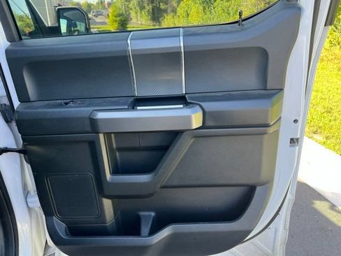 Used 2019 Ford F150 XLT w/ Equipment Group 302A Luxury AWD/4WD image 12