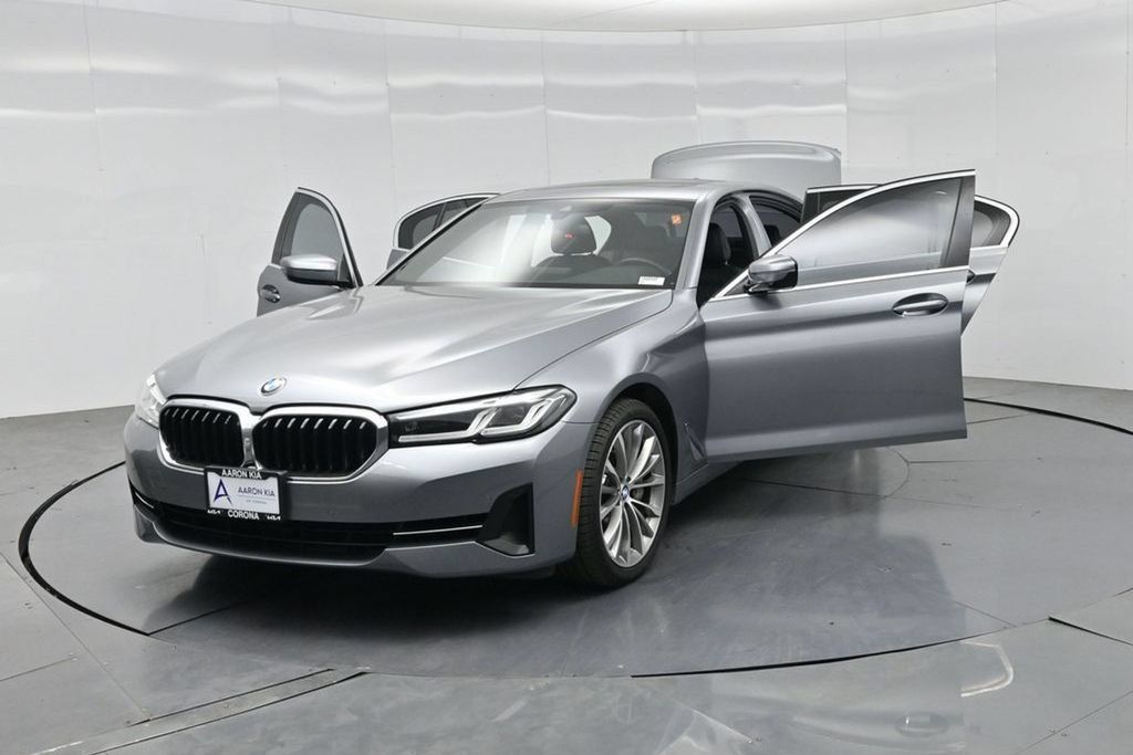 Used 2023 BMW 540i w/ Convenience Package RWD image 36