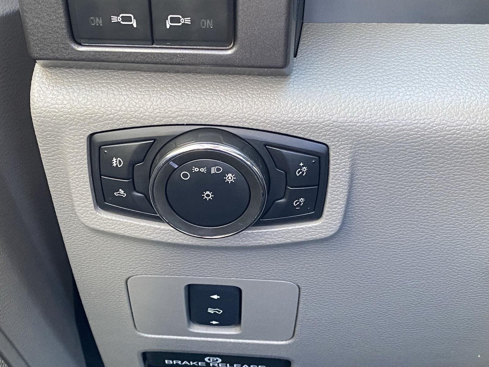Used 2017 Ford F250 XLT w/ XLT Value Package AWD/4WD image 20