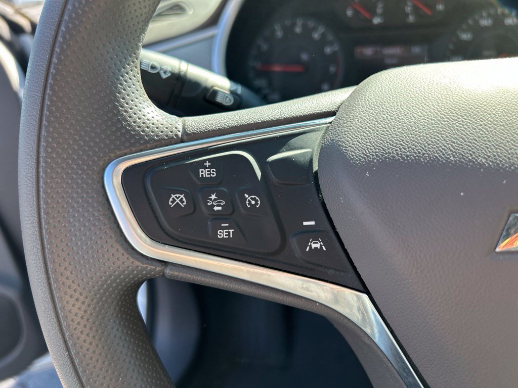 Used 2023 Chevrolet Malibu LS FWD image 18
