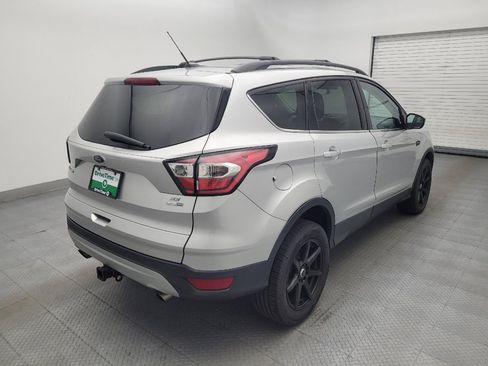 Used 2017 Ford Escape SE w/ Equipment Group 201A AWD/4WD image 9