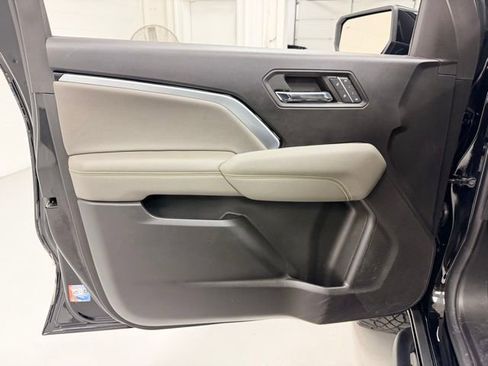 Certified 2023 Chevrolet Colorado ZR2 w/ ZR2 Convenience Package III AWD/4WD image 23