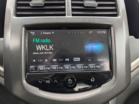 Used 2016 Chevrolet Sonic LT image 21