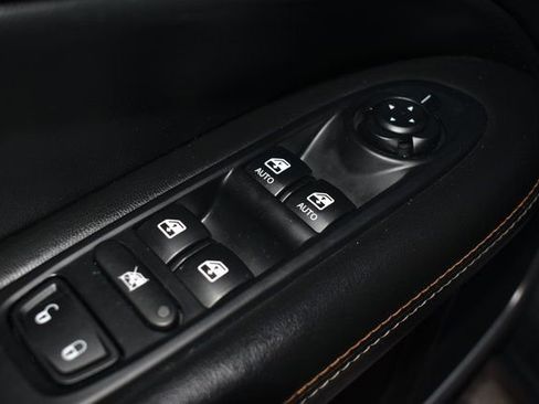 Used 2019 Jeep Compass Latitude image 15