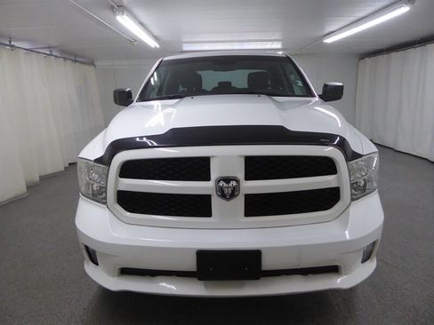 Used 2019 RAM 1500 Express AWD/4WD image 2