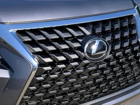 Used 2023 Lexus GX 460 Premium w/ Premium Package AWD/4WD image 32
