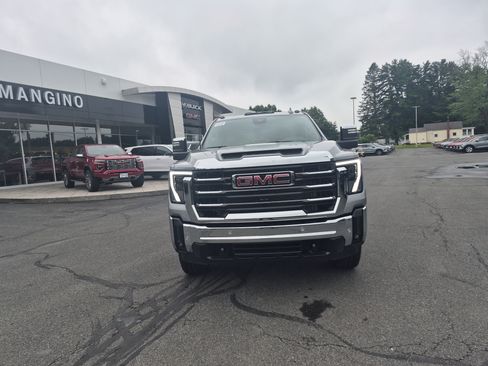 Used 2026 GMC Sierra 2500 SLT w/ SLT Premium Package AWD/4WD image 8