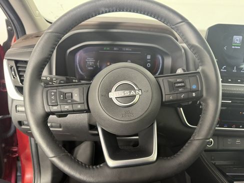 Used 2023 Nissan Rogue Platinum AWD/4WD image 21
