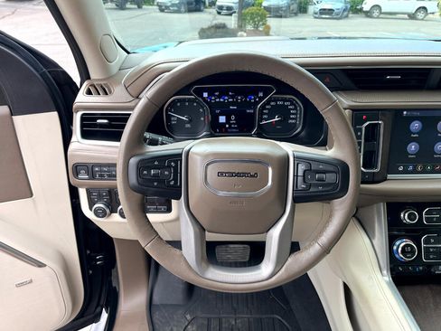 Used 2021 GMC Yukon Denali image 18