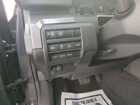 Used 2024 Toyota Tacoma TRD Off-Road w/ TRD Off Road Premium Package image 20