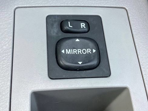 Used 2007 Toyota RAV4 2WD image 20