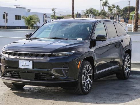 New 2025 Jeep Wagoneer S Limited image 4