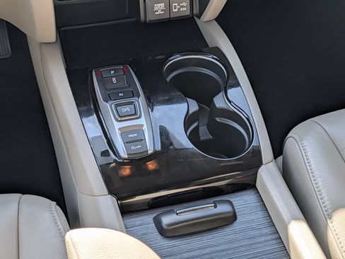 Used 2020 Honda Pilot Touring image 14