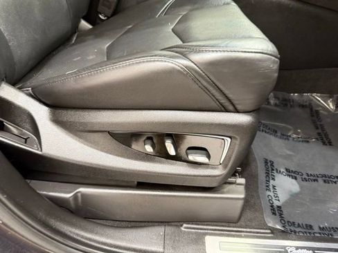 Used 2018 Cadillac Escalade Premium Luxury image 20