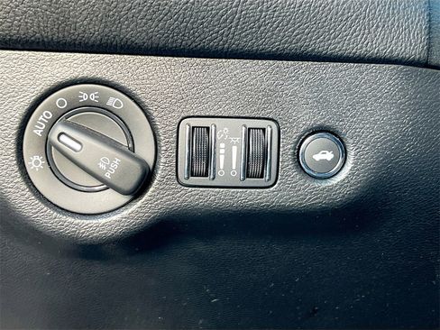 Used 2023 Dodge Challenger R/T Scat Pack image 10