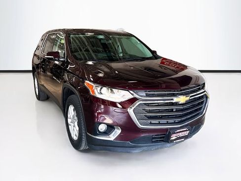 Used 2019 Chevrolet Traverse LT FWD image 3