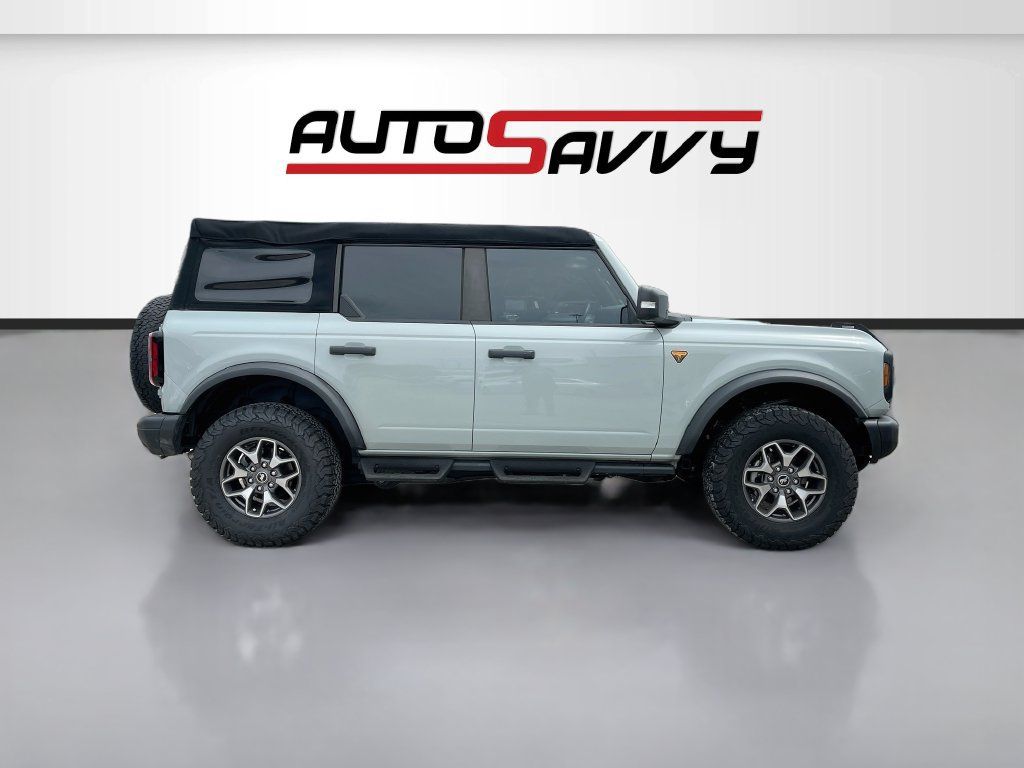 Used 2023 Ford Bronco Badlands AWD/4WD image 8