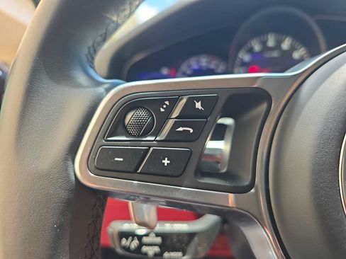 Used 2022 Porsche Cayenne AWD/4WD image 22