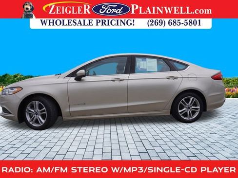 Used 2018 Ford Fusion S image 2