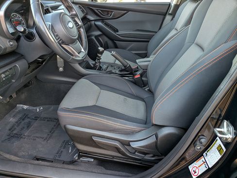 Used 2018 Subaru Crosstrek 2.0i Premium AWD/4WD image 11